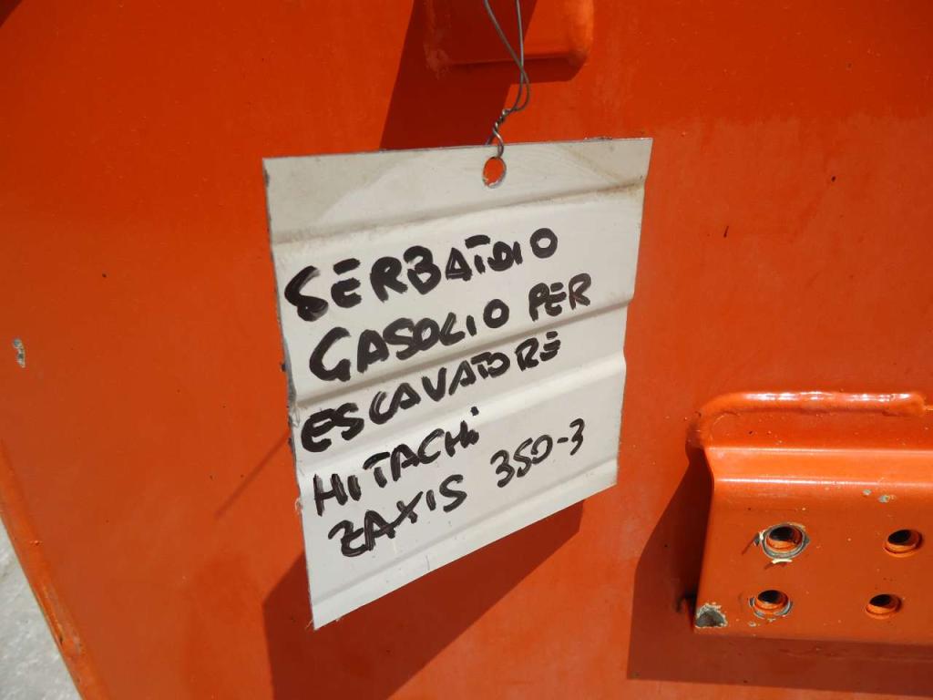 Diesel tank for Hitachi ZAXIS 350-3 Photo 4