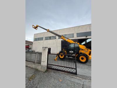 JCB 540-140 sold by Arnus Srl