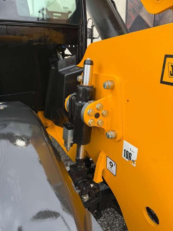 JCB 540-140 Photo 13