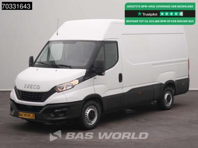 Iveco Daily 35S14 L2H2 Airco Cruise 3500kg trekgewicht 3520L Airco Cruise control sold by BAS World B.V.