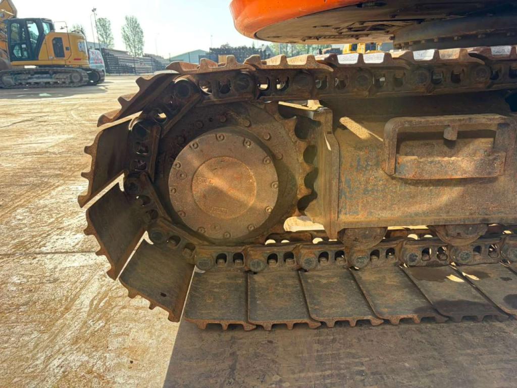 Doosan DX140LCR-5 Photo 15