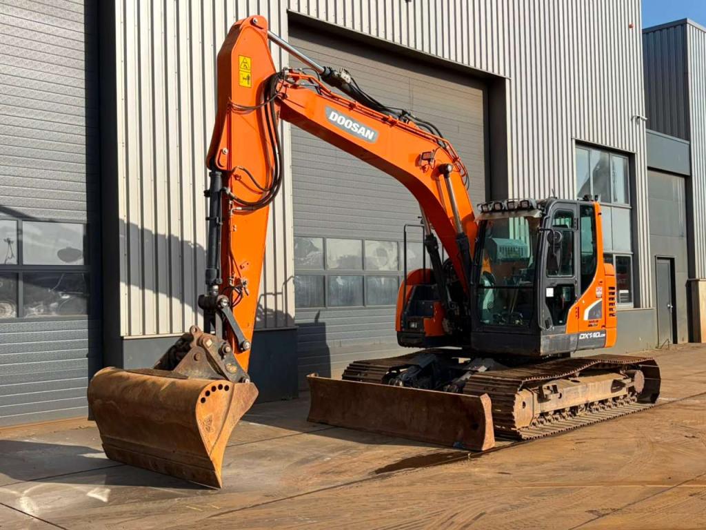 Doosan DX140LCR-5 Photo 2