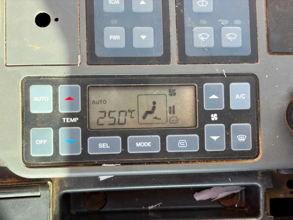 Doosan DX140LCR-5 Photo 26