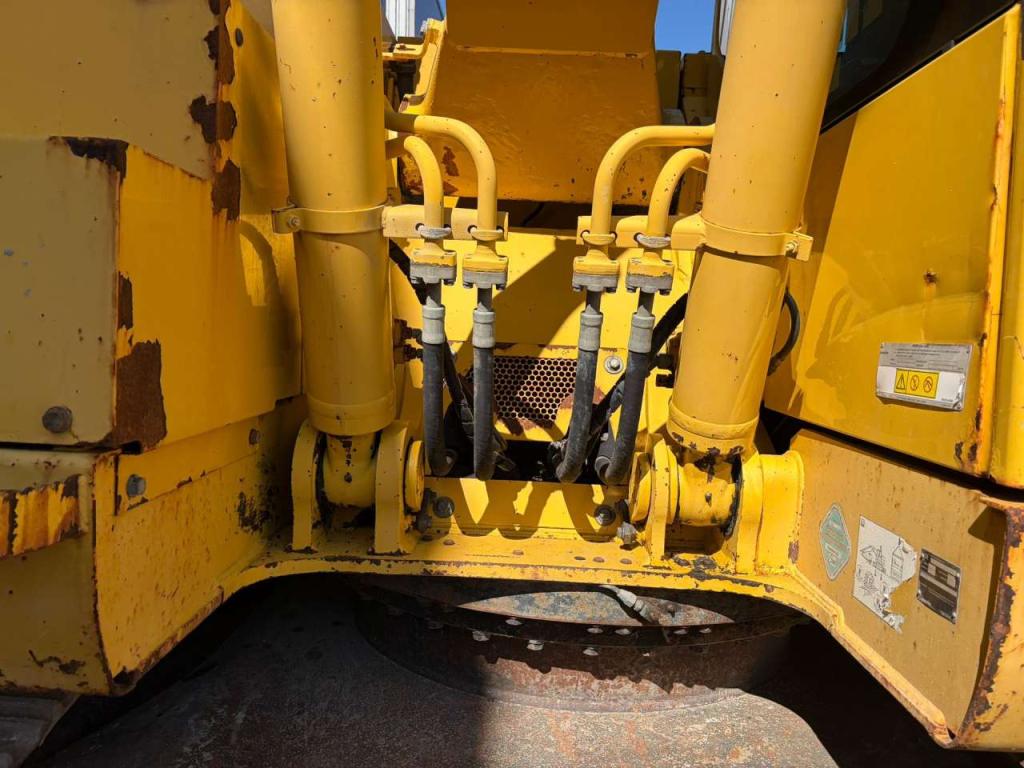 Komatsu PC228USLC-8 Photo 25