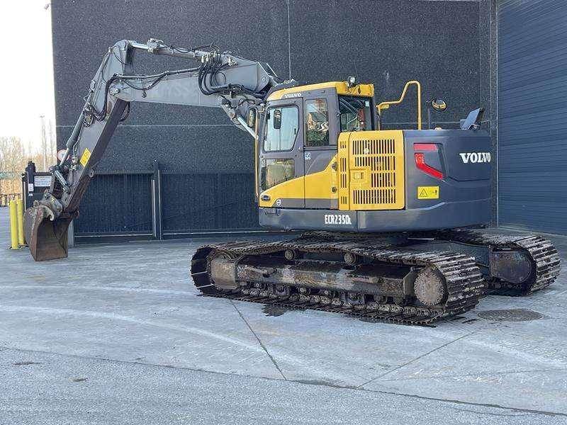 Volvo ECR 235 DL Photo 2