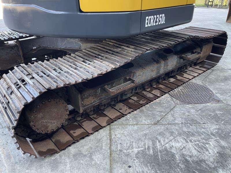Volvo ECR 235 DL Photo 20