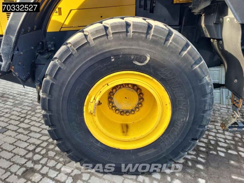 Komatsu WA380-7 Photo 19