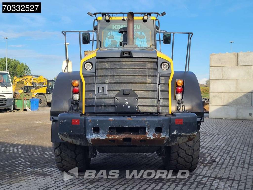 Komatsu WA380-7 Photo 6