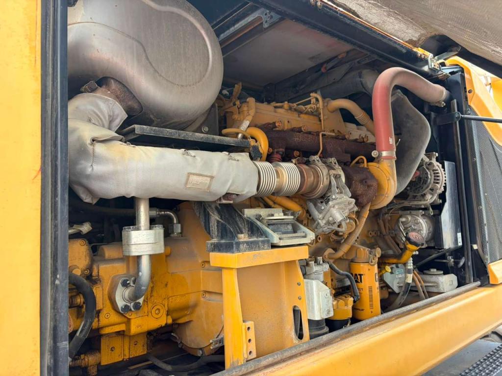 Caterpillar M318F Photo 27