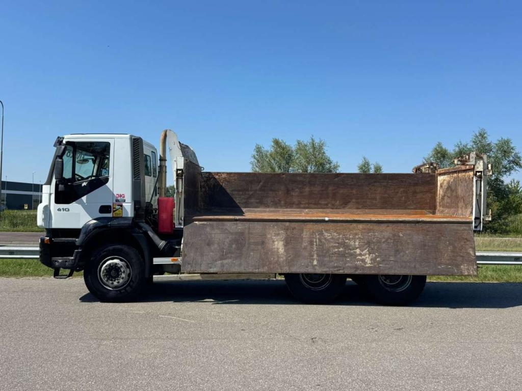 Iveco Trakker 410 6x4 Kipper Photo 14