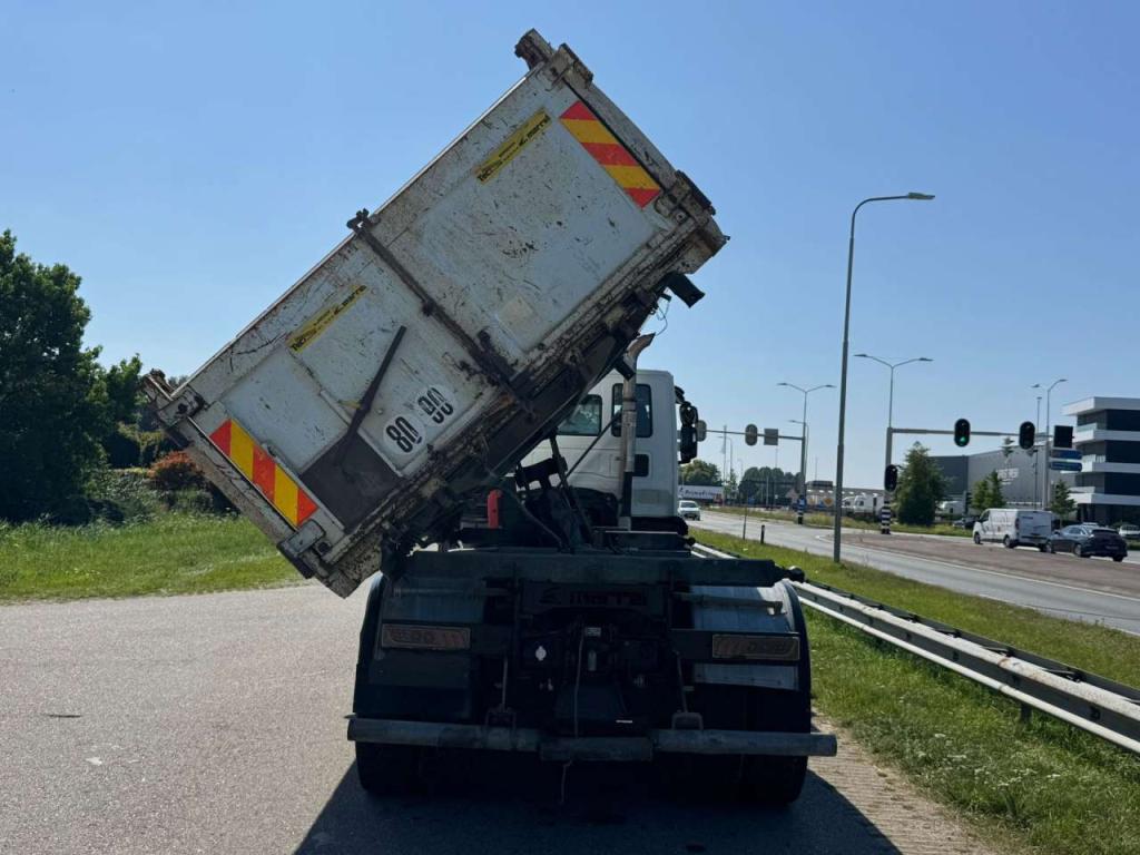 Iveco Trakker 410 6x4 Kipper Photo 19