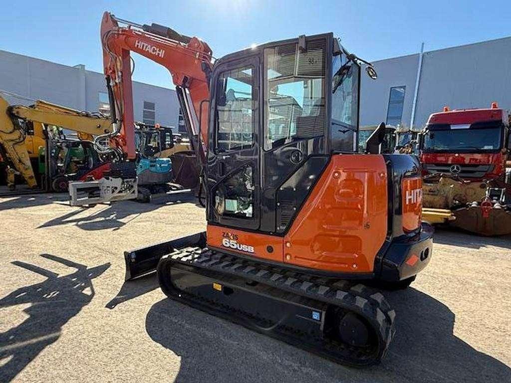 Hitachi ZX65 USB-6 Photo 10