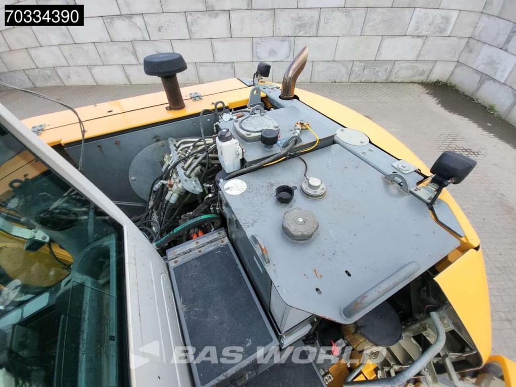 Liebherr A 914 Compact Select Photo 11
