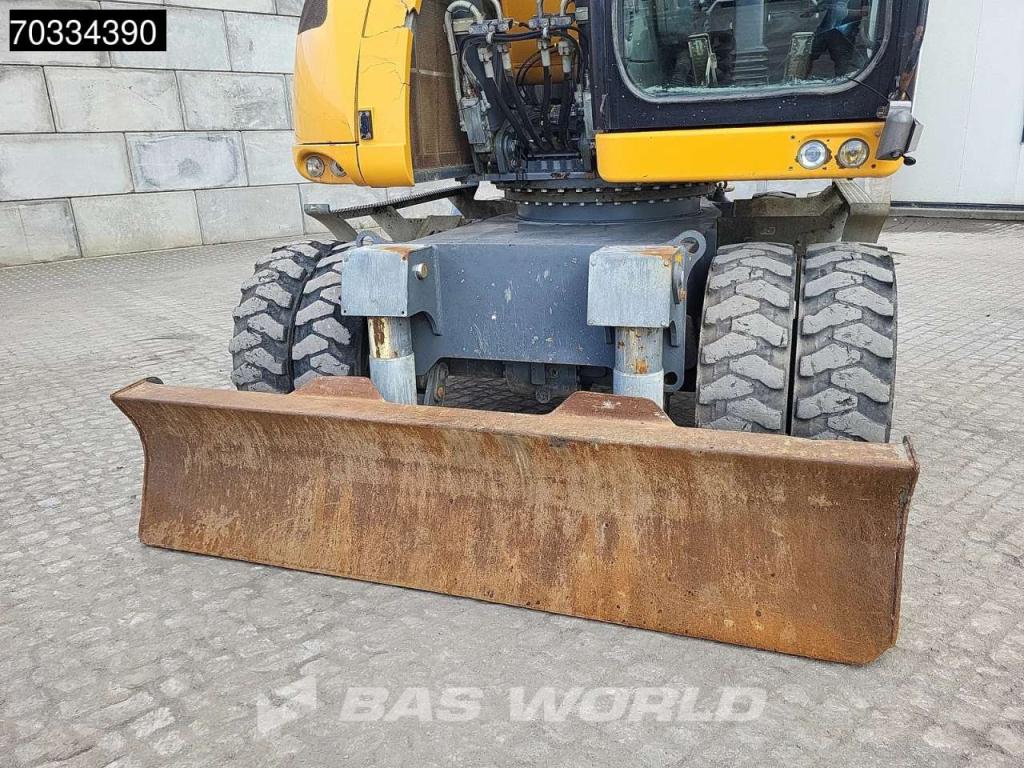 Liebherr A 914 Compact Select Photo 9