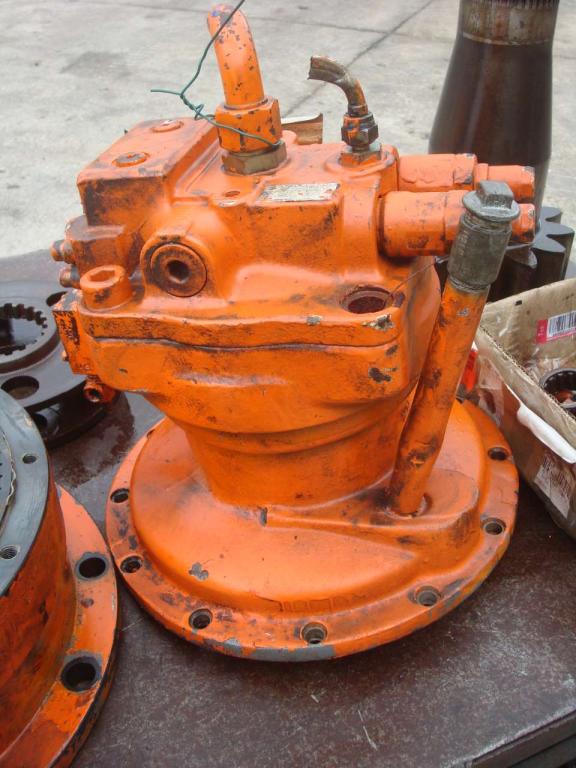 Swing drive for Fiat Hitachi EX 355 Photo 4