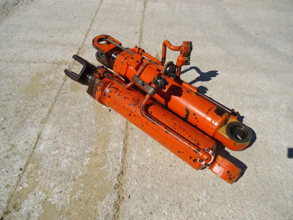 Lifting piston for Fiat Hitachi FR160 Photo 2