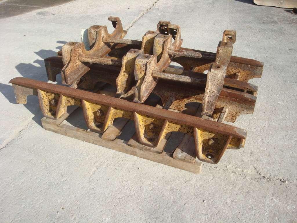 Track roller guard for FIAT ALLIS - DOZER FL20 - FD20 Photo 1