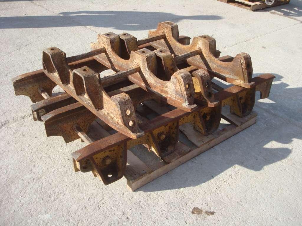 Track roller guard for FIAT ALLIS - DOZER FL20 - FD20 Photo 4