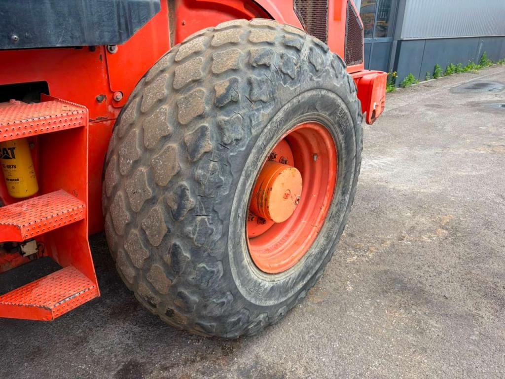 Caterpillar CS74 Photo 14