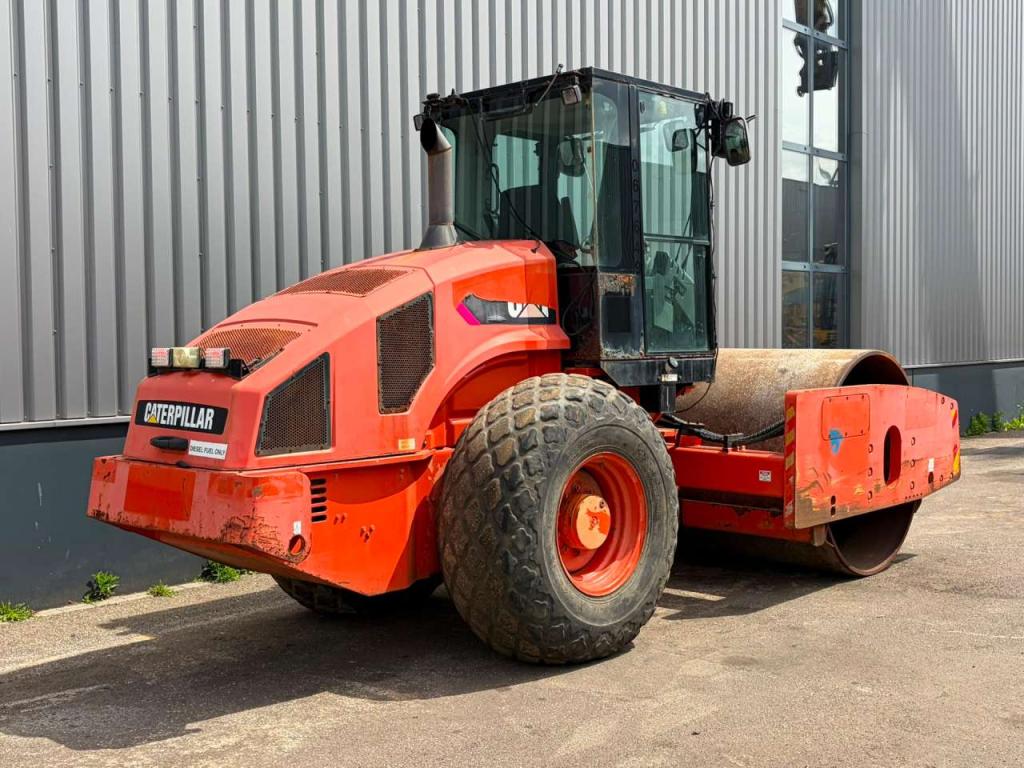 Caterpillar CS74 Photo 5