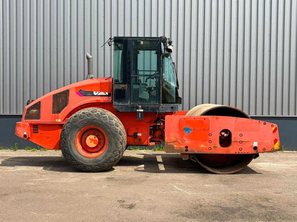 Caterpillar CS74 Photo 6