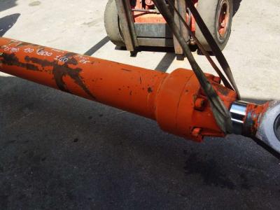 Bucket rotation piston for Hitachi EX 800 sold by PRV Ricambi Srl