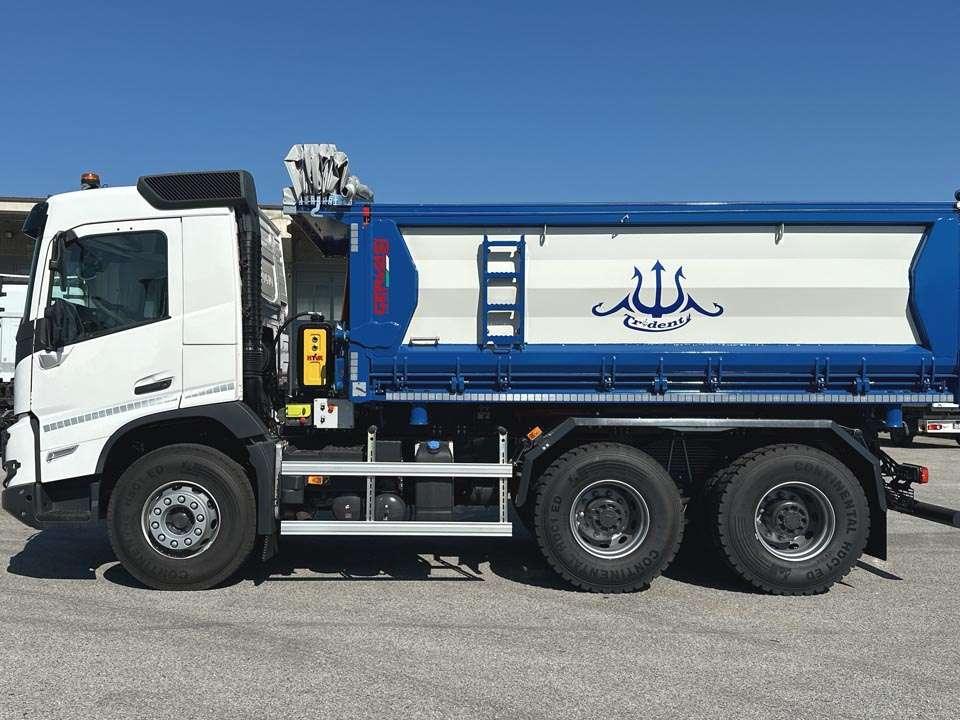 Volvo FMX 460 6X4 Photo 2