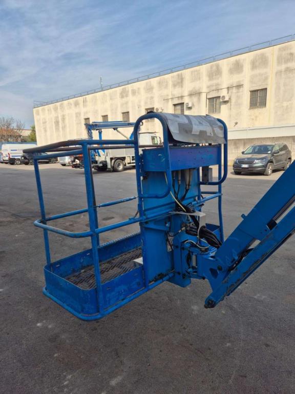 Genie Z45/25 J DC Photo 8