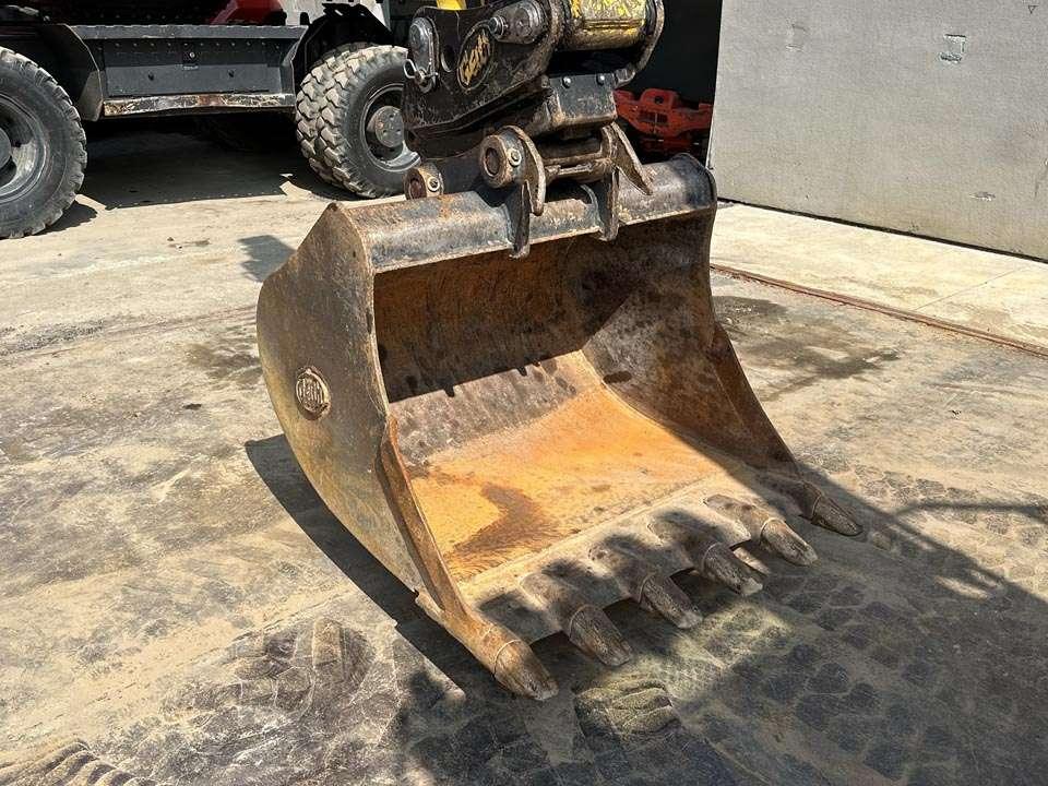 Komatsu PW118MR-11 Photo 11
