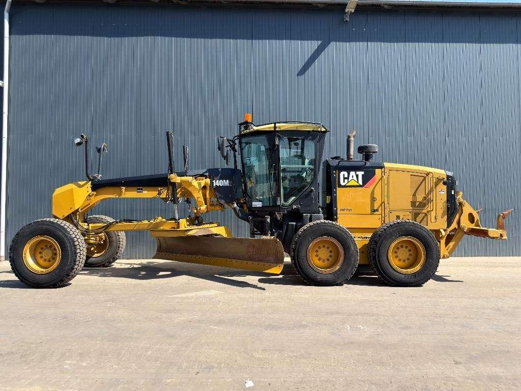 Caterpillar 140M2 Photo 2