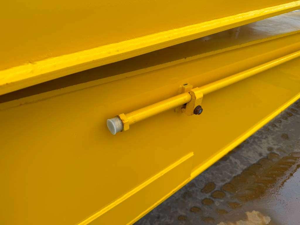 Komatsu Long Reach Attachments 18m - Fits to 20-25t Photo 10