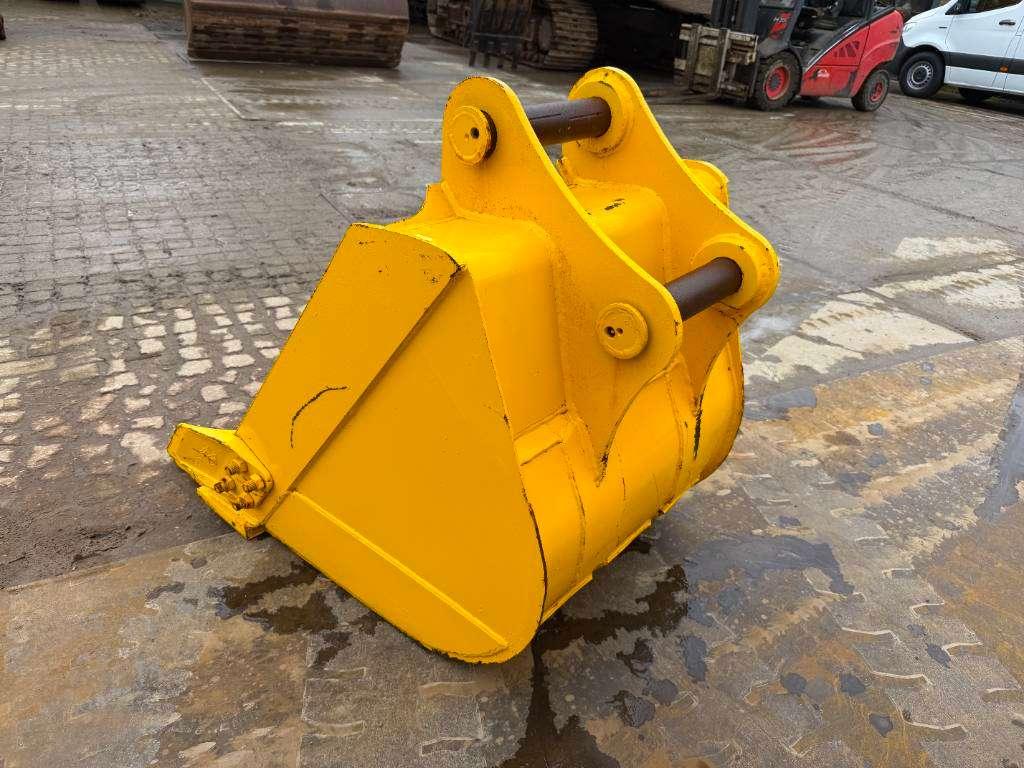 Komatsu Long Reach Attachments 18m - Fits to 20-25t Photo 8