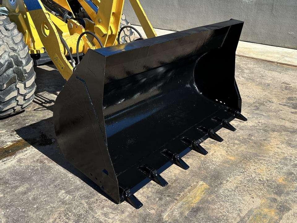 Yanmar V100 Photo 6
