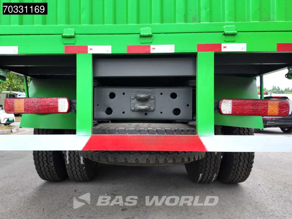 Sinotruk HOWO 371 8X4 Photo 12