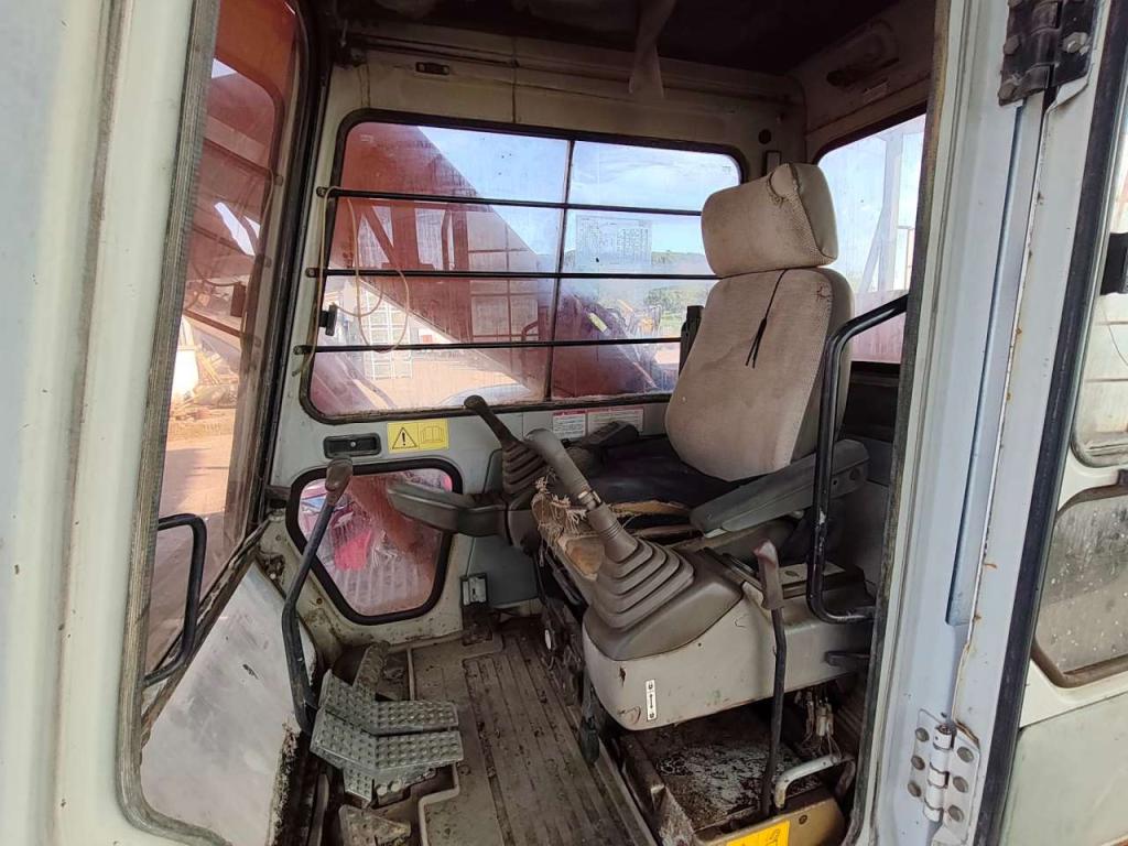 Fiat Hitachi FH200-3 Photo 10