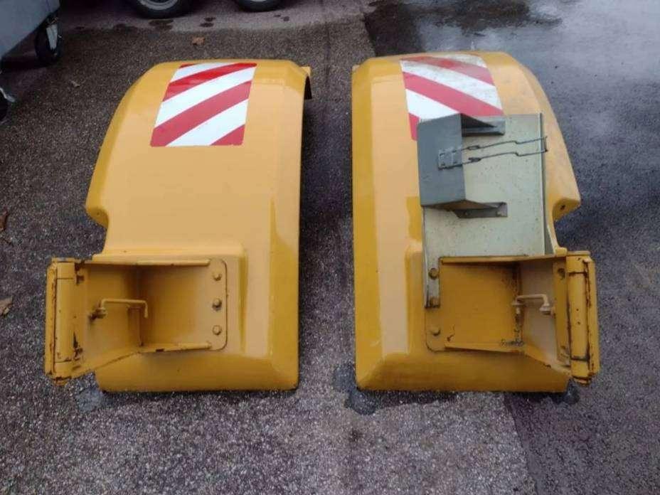 Caterpillar 966G / 966H Fender Photo 2