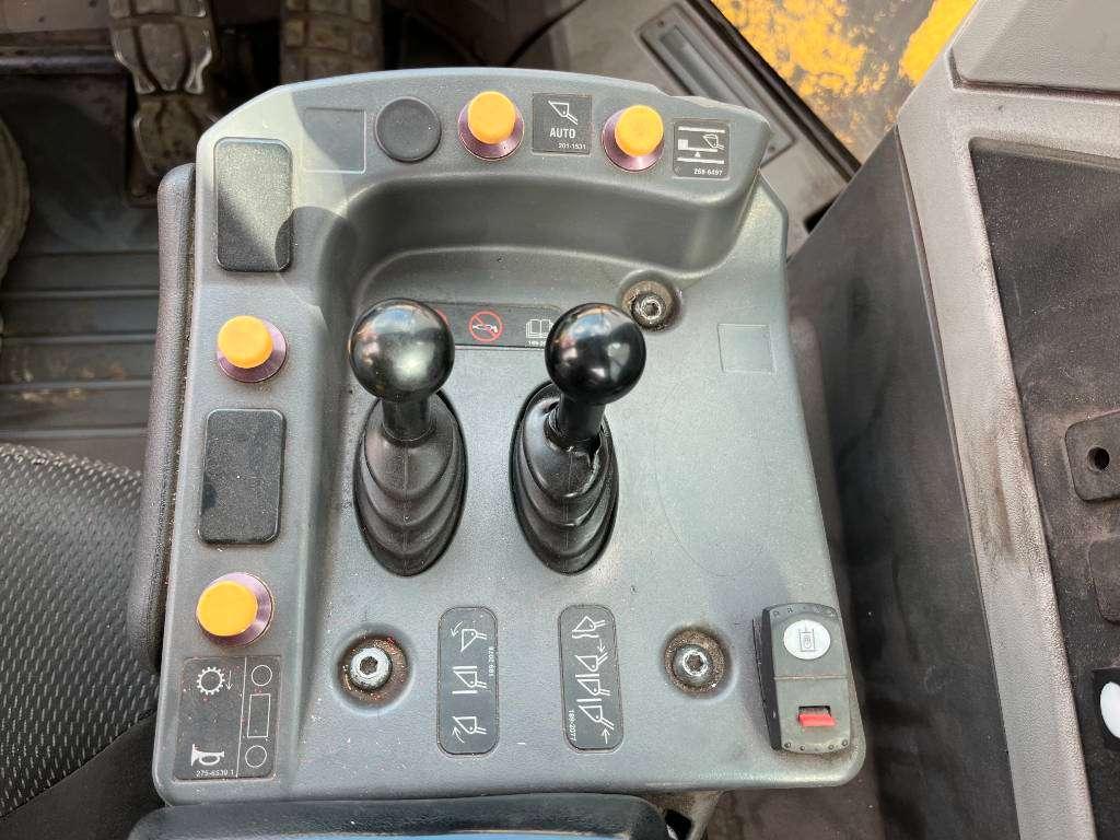 Caterpillar 972M - Automatic Greasing / Camera Photo 11