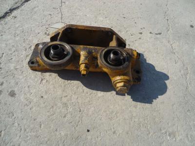 Engine oil filter mount for Fiat Allis FL14C - AD14C sold by OLM 90 Srl