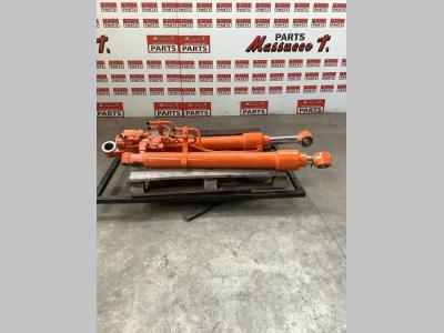 Lifting piston for Hitachi ZX135 US-7 sold by Massucco T. Srl Area Ricambi