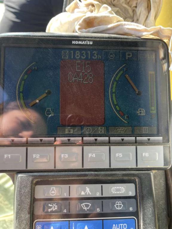 Komatsu PC210NLC-8 Photo 28