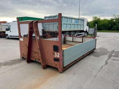 CONTAINER SCARRABILE A PIANALE CON SPONDE sold by Aurora Srl