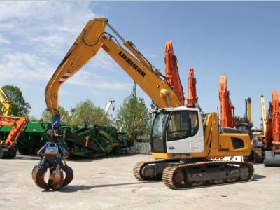 Liebherr R906 LC-Litronic sold by Massucco T. Srl