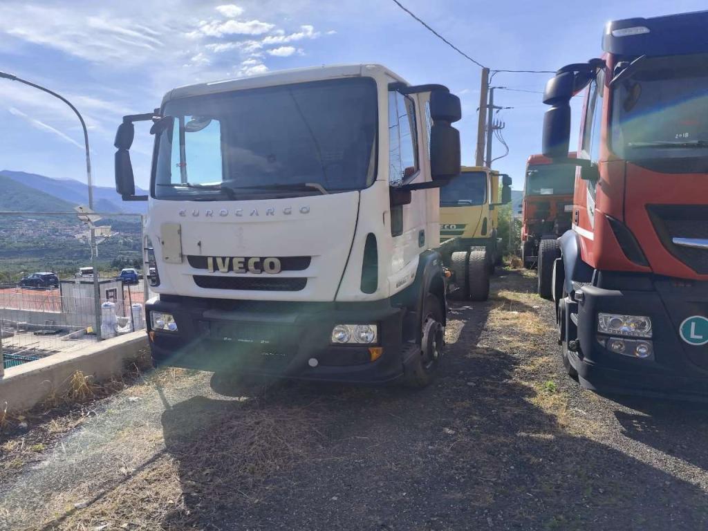 Iveco EUROCARGO 150E22P Photo 27