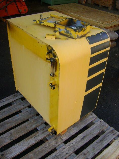 Diesel tank for Komatsu PW 130 Photo 1