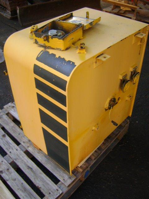 Diesel tank for Komatsu PW 130 Photo 2