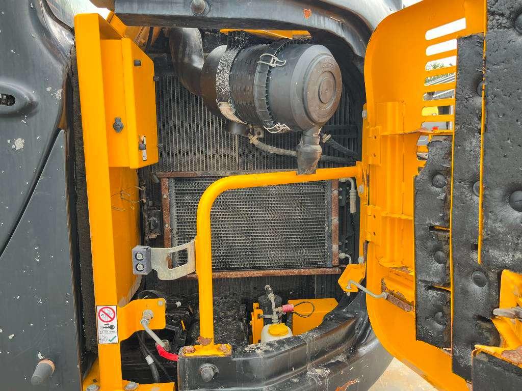 JCB JZ141LC - Automatic Greasing / Quick Coupler Photo 28