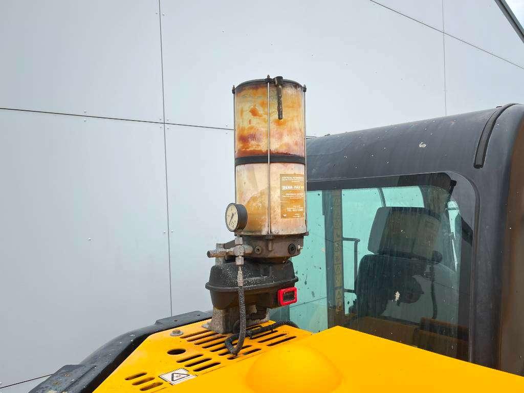 JCB JZ141LC - Automatic Greasing / Quick Coupler Photo 30