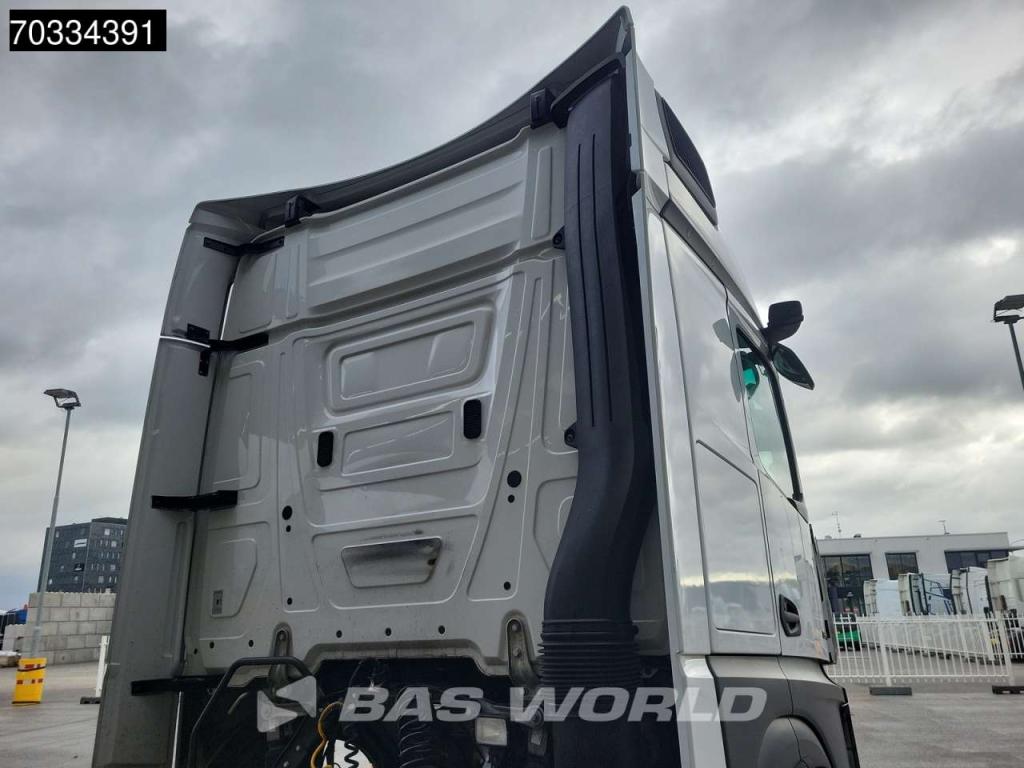 Mercedes-Benz Actros 1845 4X2 StreamSpace Retarder Standklima ACC Navi Photo 11