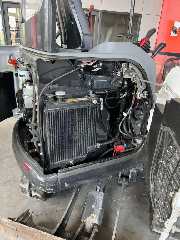 Bobcat E19 Photo 11