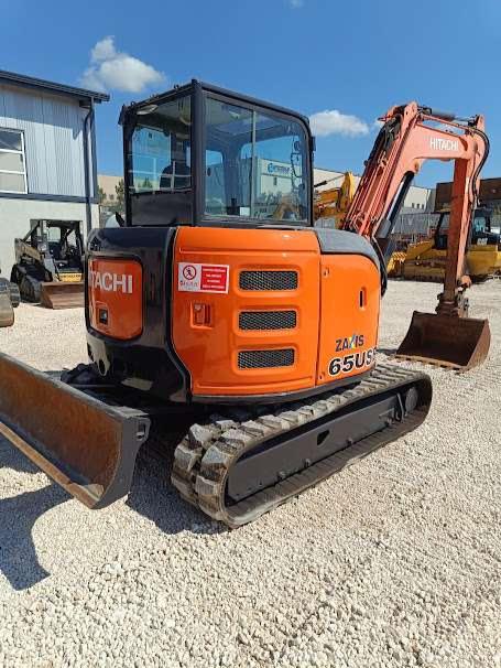 Hitachi ZX65USB-5A Photo 2